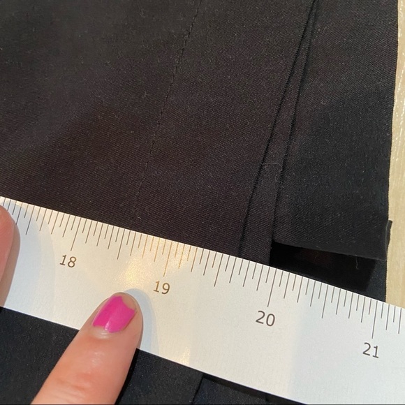 LIZGOLF black  skorts - Picture 10 of 12